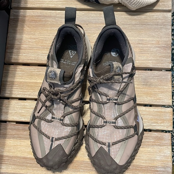 Nike ACG trail shoes size 10 - Picture 2 of 4